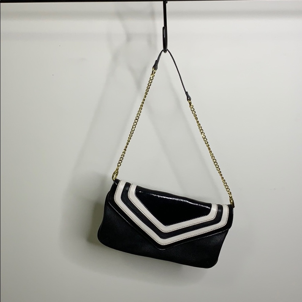 Ninewest b&w geometric clutch and cross body purse